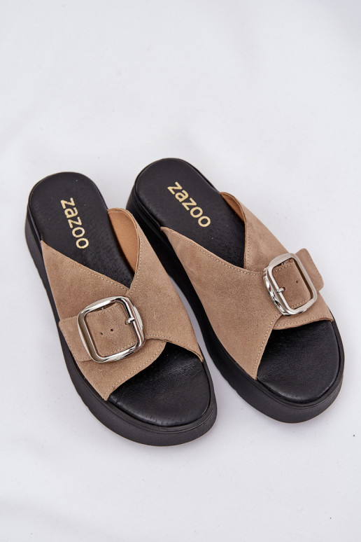 Dames suède pantoffels met gespen met platform Zazoo 3019 beige Dames suède pantoffels met gespen met platform Zazoo 3019 beige