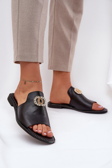 Pantoufles élégantes en cuir pour femmes avec ornements Zazoo 3008 couleur noire 2
