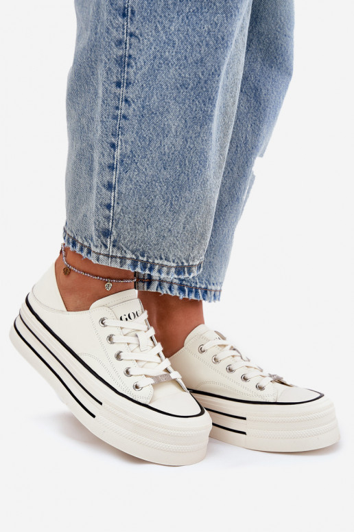 Peau Chaussures de loisirs avec une plateforme GOE RR2N4106 couleur blanche Peau Chaussures de loisirs avec une plateforme GOE RR2N4106 couleur blanche