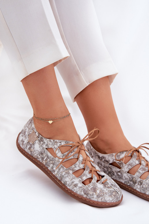 Ballerinas Met uitsparingen Het heeftciejka 06835-25/00-1 gouden kleur Ballerinas Met uitsparingen Het heeftciejka 06835-25/00-1 gouden kleur