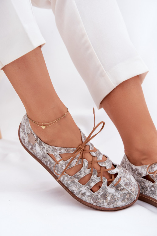 Ballerinas Mit Ausschnitten Es mussciejka 06835-25/00-1 goldene Farbe Ballerinas Mit Ausschnitten Es mussciejka 06835-25/00-1 goldene Farbe