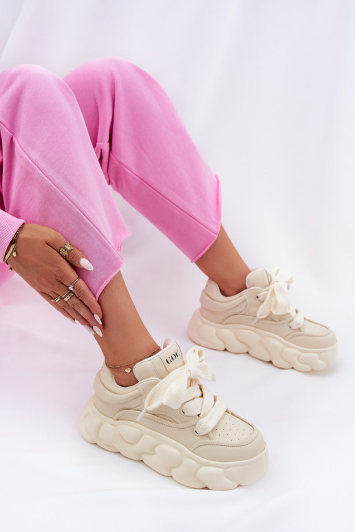 Peau Chaussures modèle baskets Féminin avec une plateforme GOE RR2N4043 beige Peau Chaussures modèle baskets Féminin avec une plateforme GOE RR2N4043 beige
