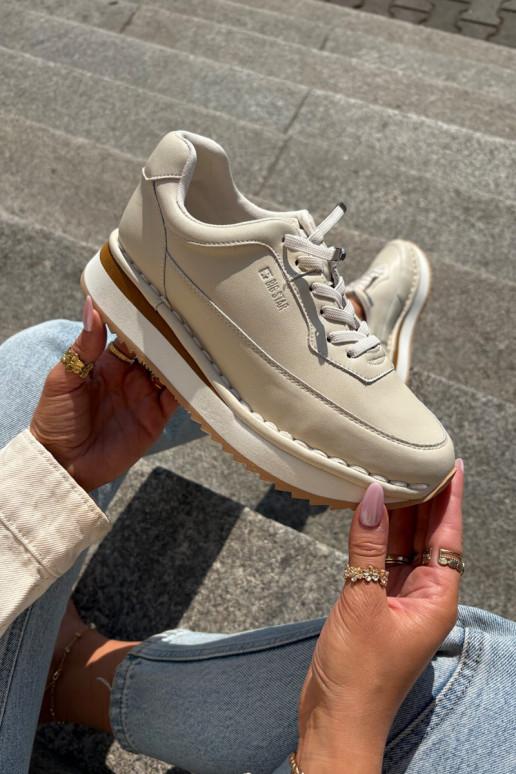 Peau Chaussures modèle baskets Féminin avec une plateforme Big Star RR274A334 beige Peau Chaussures modèle baskets Féminin avec une plateforme Big Star RR274A334 beige