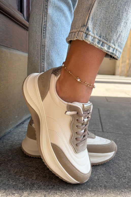 en daim Chaussures modèle baskets Féminin avec une plateforme Big Star RR274A344 HI-POLY SYSTEM beige en daim Chaussures modèle baskets Féminin avec une plateforme Big Star RR274A344 HI-POLY SYSTEM beige