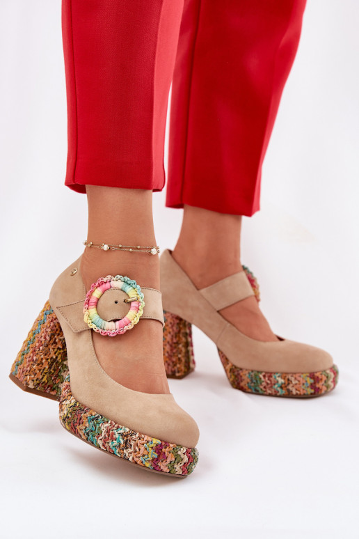 Suede schoenen Met Vlecht met hakken en platform Het heeftciejka 06839-04 beige Suede schoenen Met Vlecht met hakken en platform Het heeftciejka 06839-04 beige