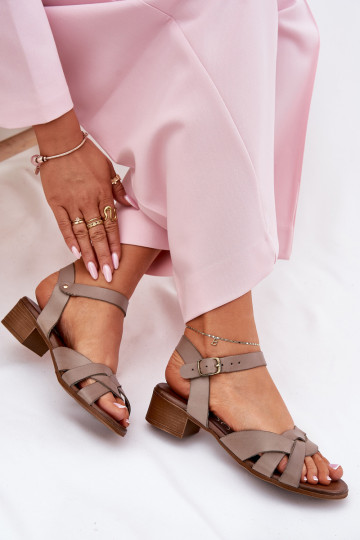 Dames sandalen op subtiele hakken Zazoo 40372 zandkleur