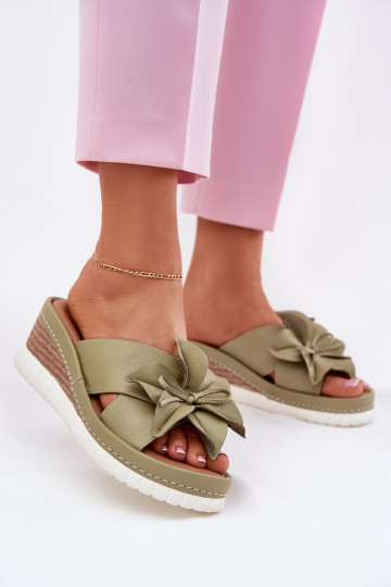 Chaussons en cuir vert pour femmes avec décoration florale Artiker 52C0503