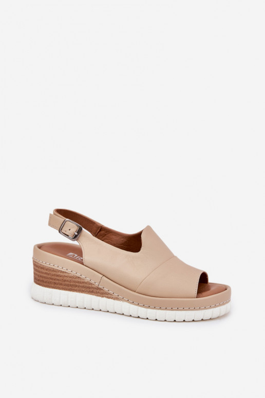 Sandales pour femmes Peau Sur un coin Artiker 56C0919 beige Sandales pour femmes Peau Sur un coin Artiker 56C0919 beige