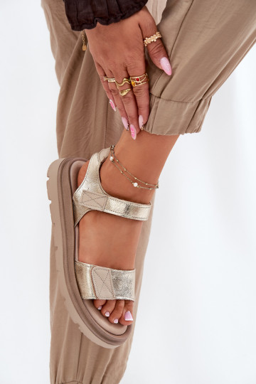 Sandales pour femmes Féminin avec une plateforme Zazoo 40443 couleur dorée