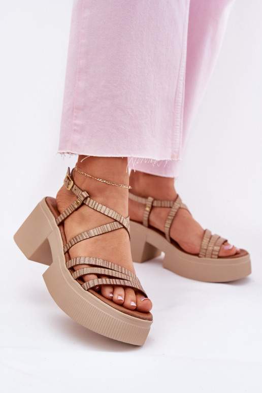 Sandales pour femmes Féminin Il fautciejka 06990-25 couleur dorée Sandales pour femmes Féminin Il fautciejka 06990-25 couleur dorée