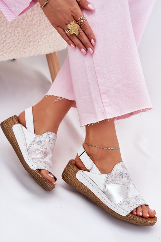 Sandales pour femmes Féminin Sur un coin Avec tresse Il fautciejka L7067-11 couleur blanche Sandales pour femmes Féminin Sur un coin Avec tresse Il fautciejka L7067-11 couleur blanche