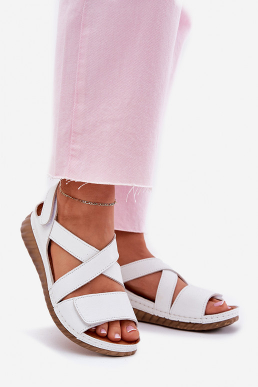 Sandales pour femmes Féminin avec attaches adhésives Il fautciejka L6848-11 couleur blanche Sandales pour femmes Féminin avec attaches adhésives Il fautciejka L6848-11 couleur blanche