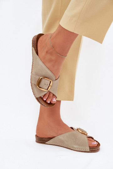 Pantoufles en cuir avec boucles dorées Il fautciejka 07000-22 PistacjoÀe