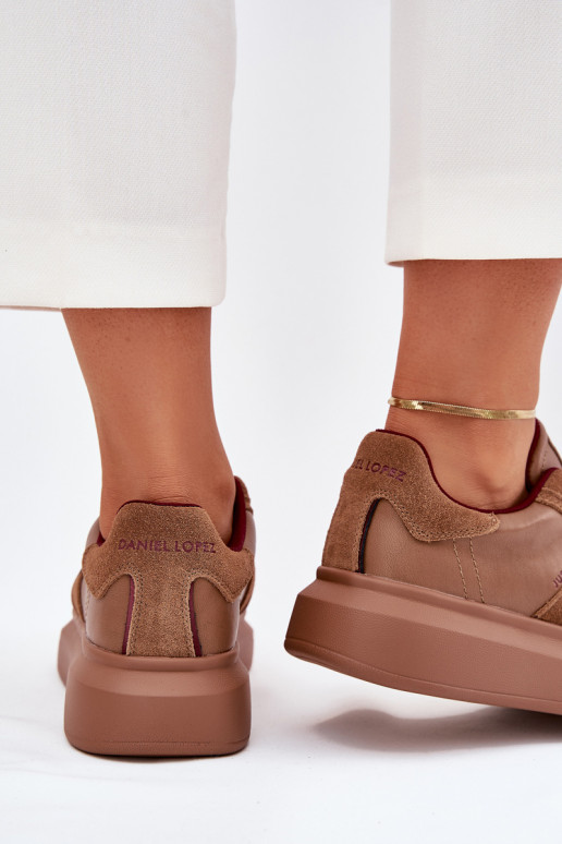 Leer Dames Sneakers model schoenen met platform Daniel Lopez Just Dare SS2D4005 bruine kleur Leer Dames Sneakers model schoenen met platform Daniel Lopez Just Dare SS2D4005 bruine kleur