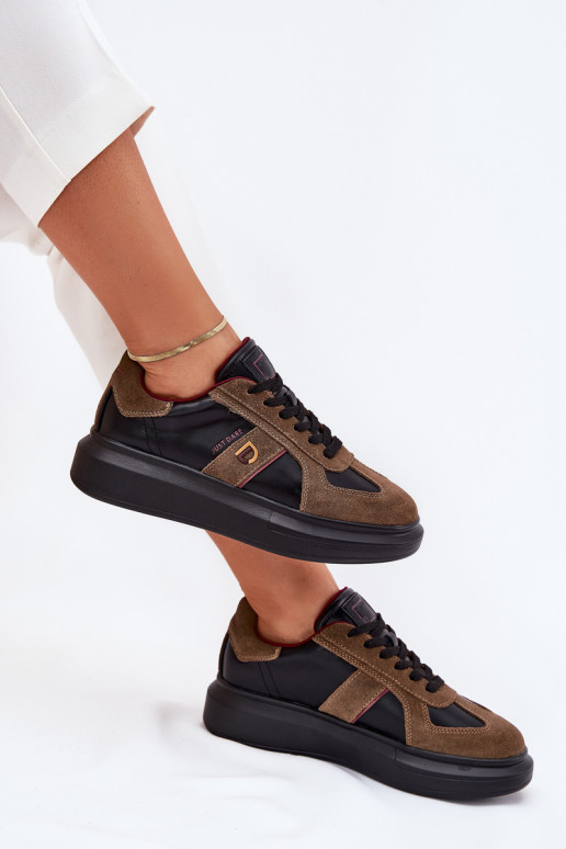 Peau Féminin Chaussures modèle baskets avec une plateforme Daniel Lopez Just Dare SS2D4001 couleur noire Peau Féminin Chaussures modèle baskets avec une plateforme Daniel Lopez Just Dare SS2D4001 couleur noire