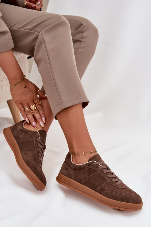 en daim Chaussures modèle baskets Féminin Big Star SS274676 HI-POLY SYSTEM marron en daim Chaussures modèle baskets Féminin Big Star SS274676 HI-POLY SYSTEM marron