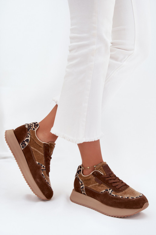 en daim Chaussures modèle baskets Féminin Big Star OO274A313 HI-POLY SYSTEM marron avec des motifs en fourrure de léopard