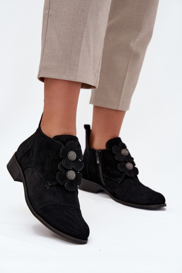 Zamshoe dames schoenen met decoratieve bloemen details Zazoo 3080 zwarte kleur 2