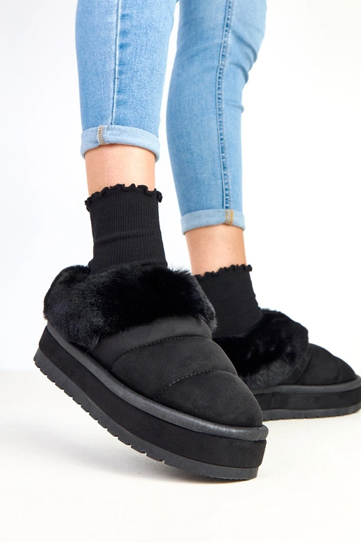 Bottes de neige courtes noires,... Bottes de neige courtes noires,...