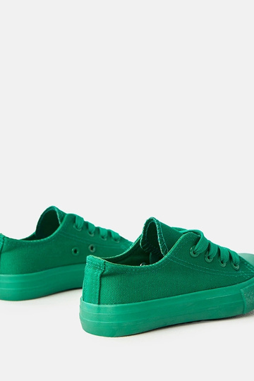 Baskets vertes pour enfants... 2
