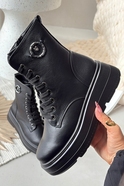 werk dames enkellaarsjes verwarmd met platform en sierlijke details Vinceza 16513 in zwarte kleur werk dames enkellaarsjes verwarmd met platform en sierlijke details Vinceza 16513 in zwarte kleur