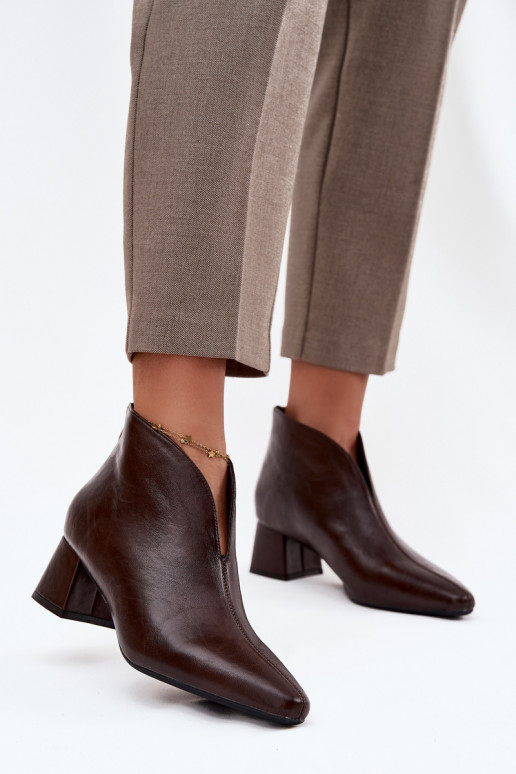 Bottines pour femmes en chocolat avec talons en cuir écologique Rylina