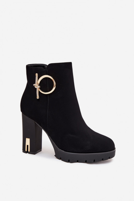 Warmes schwarzes Damenstiefeletten mit kleinen Absätzen und goldenen Details Ysolde Warmes schwarzes Damenstiefeletten mit kleinen Absätzen und goldenen Details Ysolde