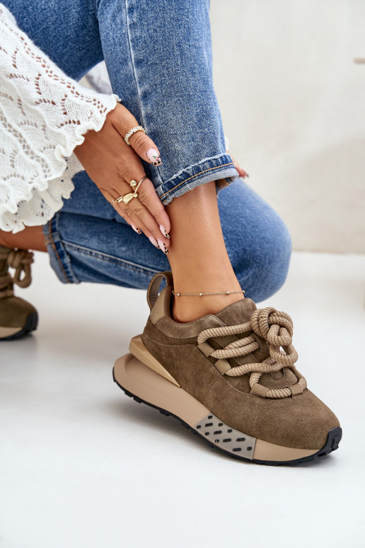 aus INildleder Sneakers Stilvollllschuhe Feminin mit einer PlattformGrubym Schnürungm Artiker 54C1466 braune Farbe