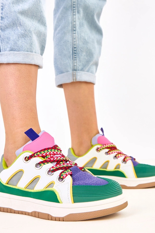 Grüne Sneakers mit breiten...