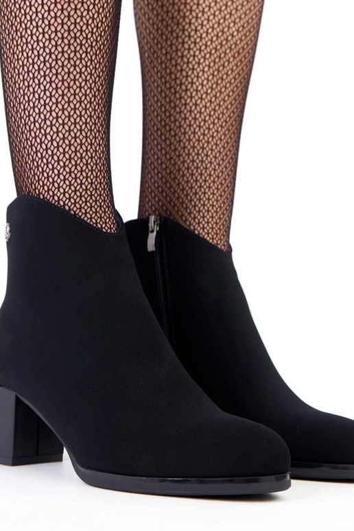 Bottines noires avec un subtil...