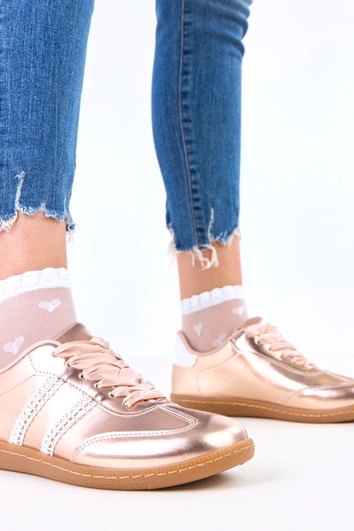 Champagne kleurige dames sneakers met...