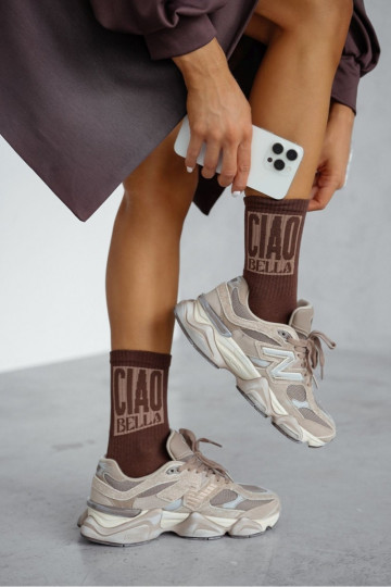 Dames chocoladekleurige sokken „CIAO BELLA"