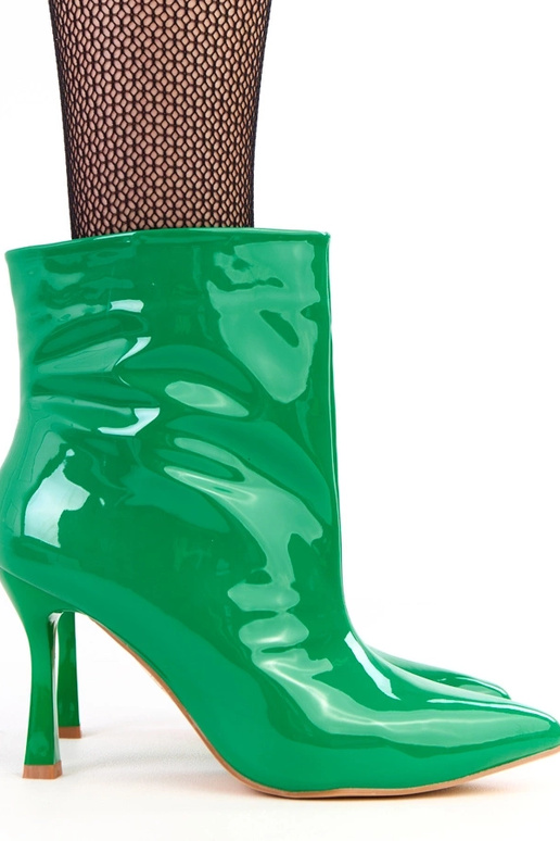 Bottines vernies vertes à talon haut...