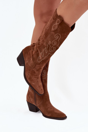 Bottes longues en daim marron style cow-boy avec talons « Karira »