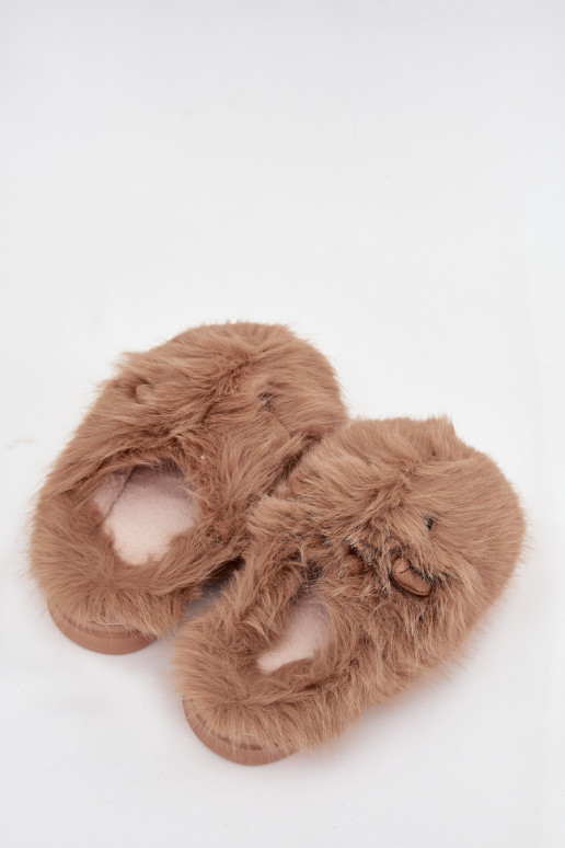 avec un manteau de fourrure Kapice Féminin Kapibary couleur kaki Pravelle