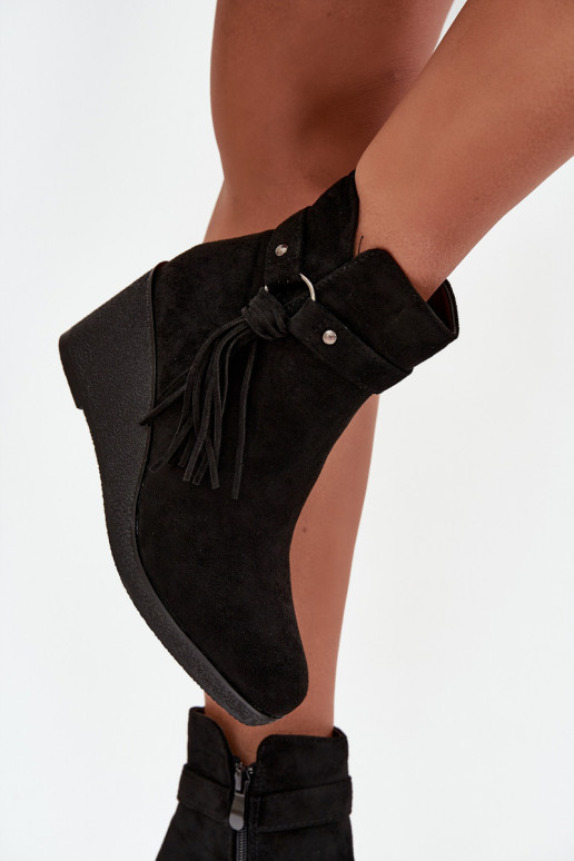 réchauffer Bottes pour femmes Sur un coin avec des franges couleur noire Olivarae réchauffer Bottes pour femmes Sur un coin avec des franges couleur noire Olivarae