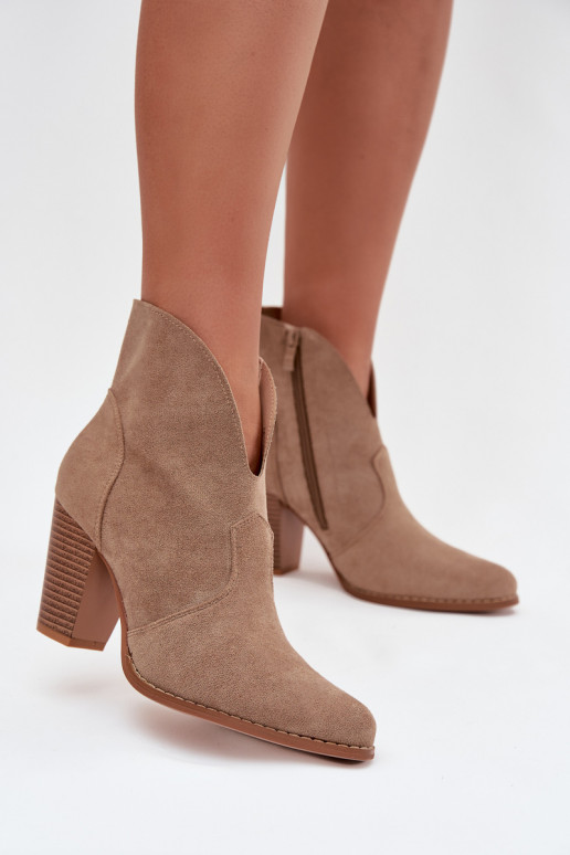 Bottes pour femmesen daim écologiqueu beige Elvirae Bottes pour femmesen daim écologiqueu beige Elvirae