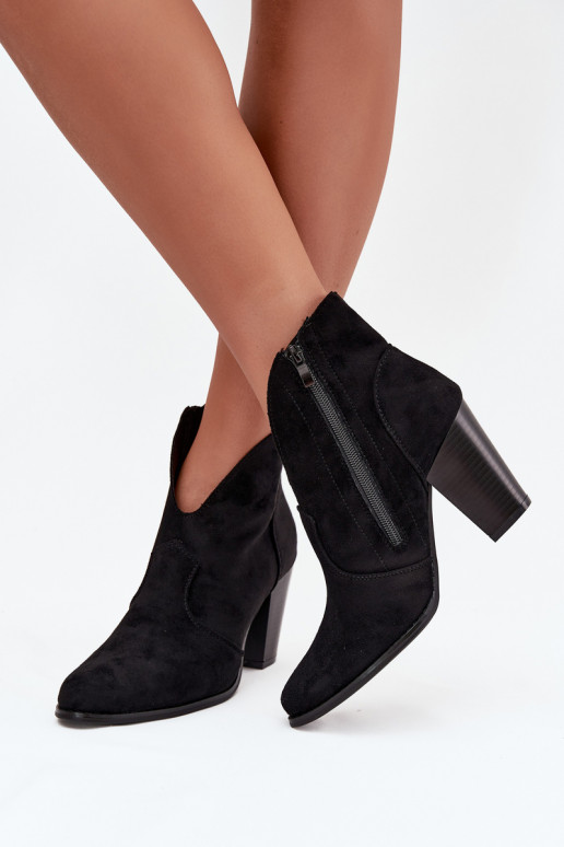 Bottes pour femmesen daim écologiqueu couleur noire Elvirae Bottes pour femmesen daim écologiqueu couleur noire Elvirae