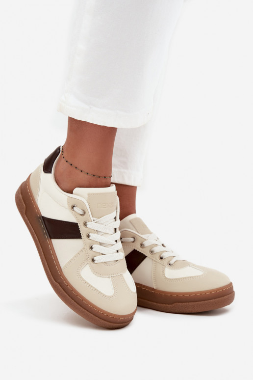 Chaussures modèle baskets Féminin avec une plateforme beige Galivina Chaussures modèle baskets Féminin avec une plateforme beige Galivina