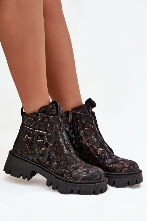 Peau Bottes pour femmes avec des ornements réchauffer Artiker 57C2084 Noir et-couleur dorée