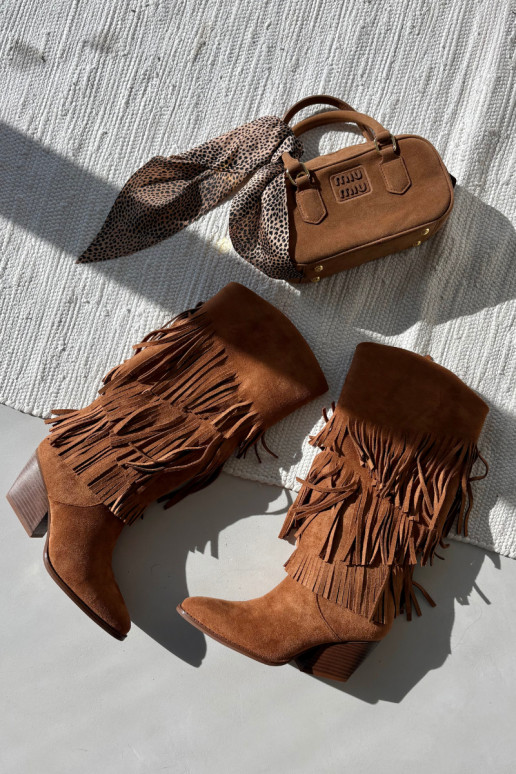 Bottes longues en style cowboy pour femmes avec franges, doublées, de couleur marron Brivina Bottes longues en style cowboy pour femmes avec franges, doublées, de couleur marron Brivina