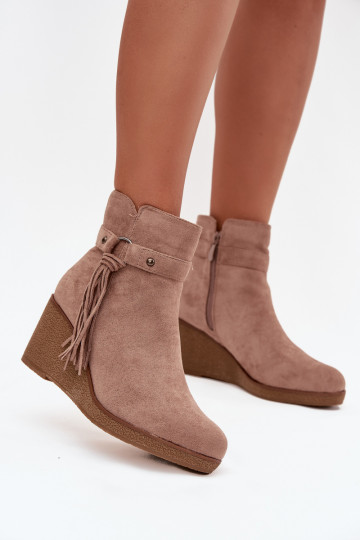 réchauffer Bottes pour femmes Sur un coin avec des franges beige Olivarae 2