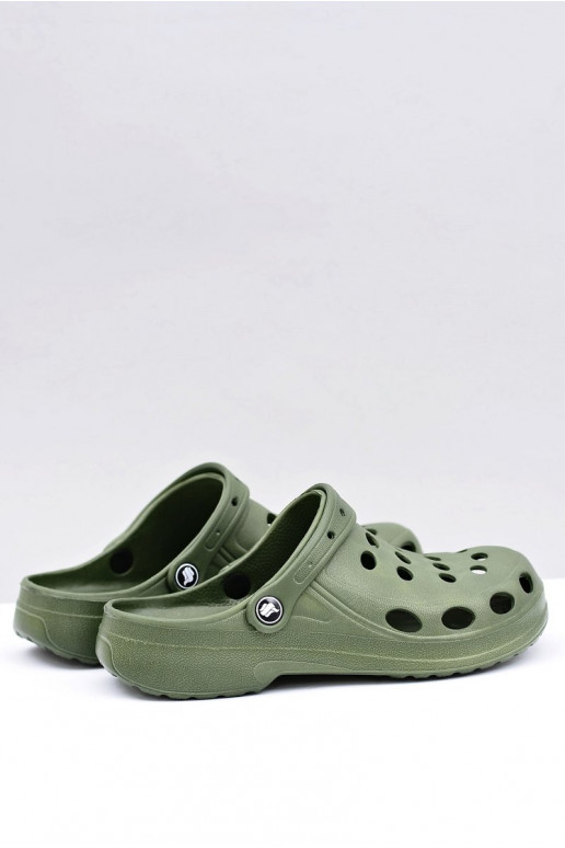 Heren slippers met bandjes voor tuin en zwembad, groen Heren slippers met bandjes voor tuin en zwembad, groen