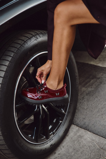 Leren dames schoenen met strikjes Artiker 57C0336, bordeaux kleur