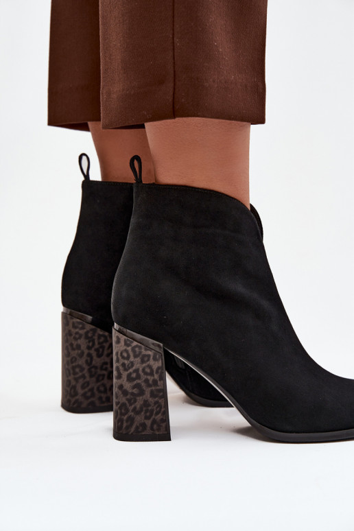 Peau en daim Bottes avec chauffage à l intérieur couleur noire Zivella