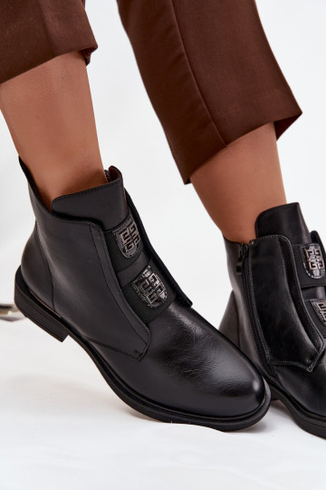 Bottes pour femmes réchauffer Sur un talon bas avec de beaux détails couleur noire Tavressa 2