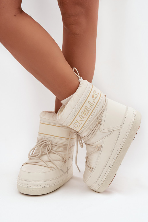 Bottes de neige Féminin avec des détails élégants O'NEILL LISA DANSOMEN HIGH 90253012.99Z couleur blanche