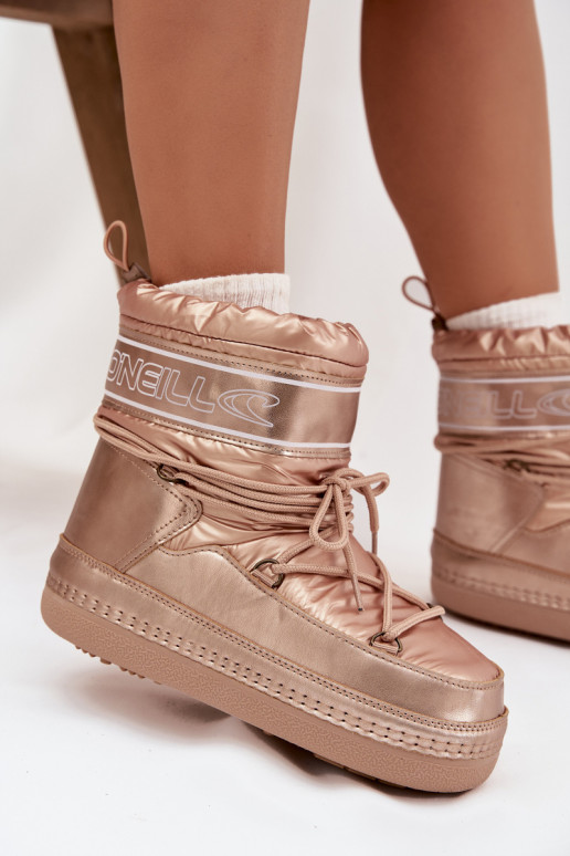 Bottes de neige Féminin avec des détails élégants O'NEILL LISA DANSOMEN HIGH 90253012.99U couleur dorée