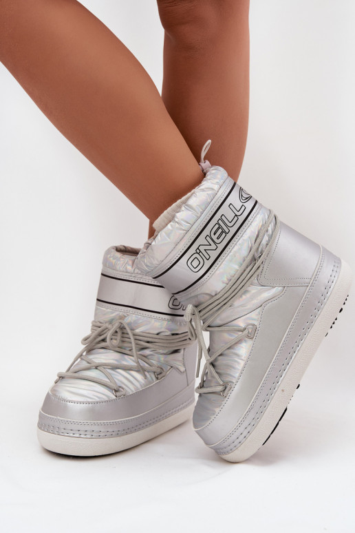 Bottes de neige Féminin avec des détails élégants O'NEILL LISA DANSOMEN HIGH 90253012.99S couleur argent