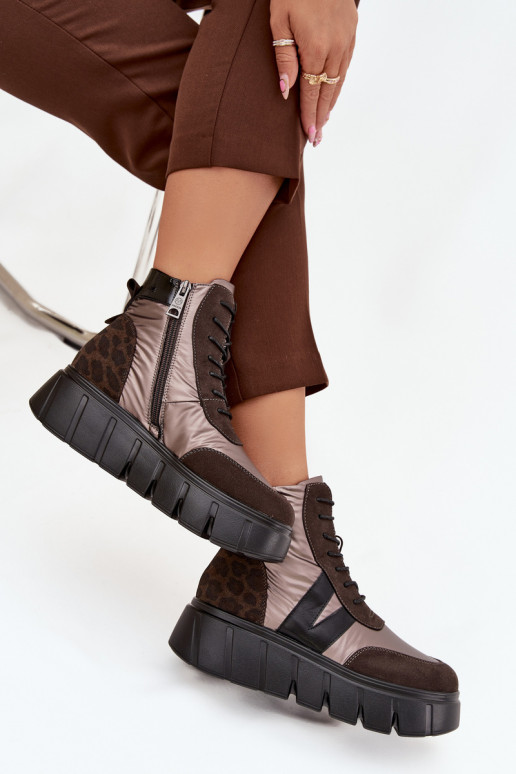 Dameslaarzen opInarmen met platform Vinceza 58562 bruine kleur